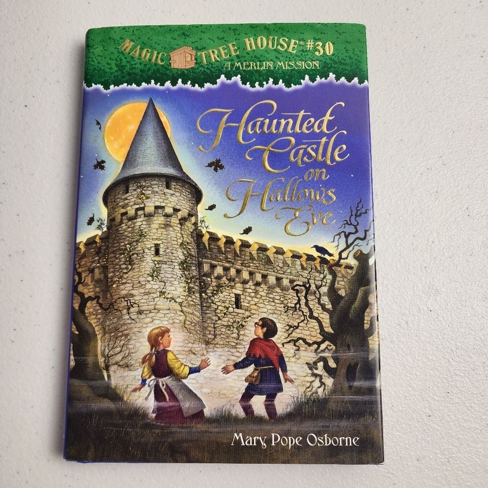 Magic Tree House #30 Haunted Castle on Hallows Eve (Hardback) Merlin Mission